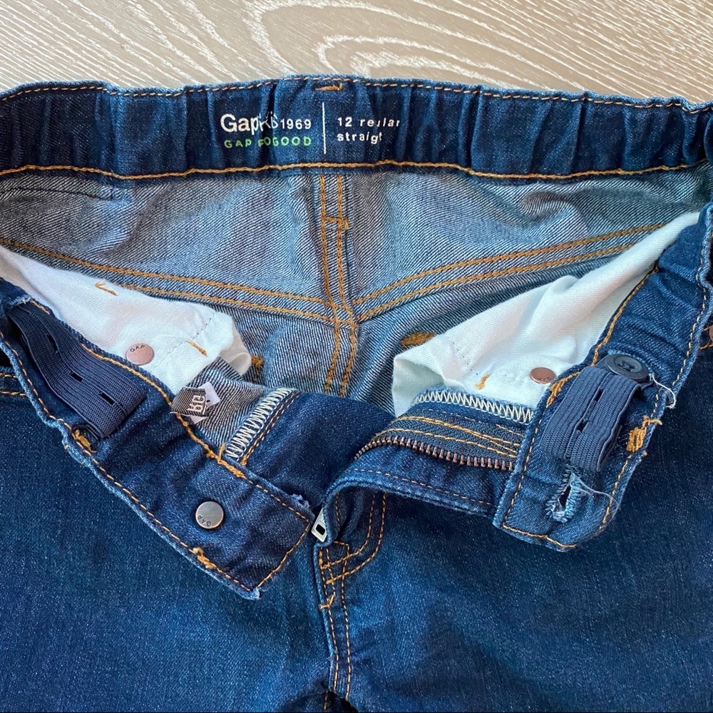 Boys GAP Straight Fit Jeans - Picture 3 of 10